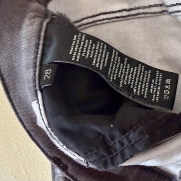 •SOLD•J Brand| Black/White Roses 835 Mid Cropped Skinny Jeans Fleur Noir Sz 28 - Picture 6 of 7